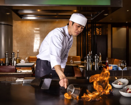 Samisen Teppanyaki: Where Dining Becomes a Show
