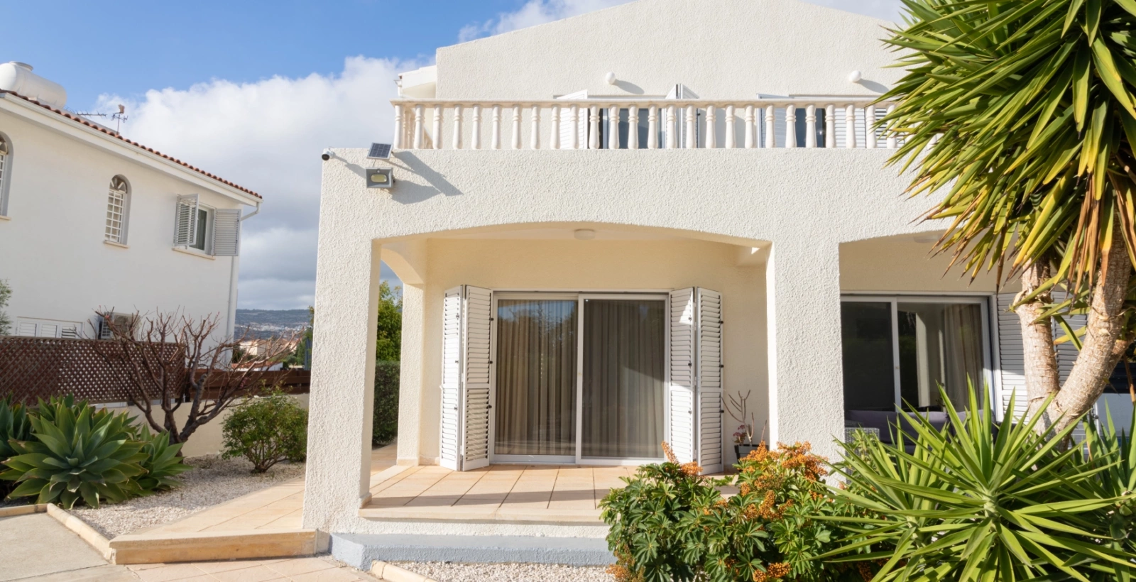 Villa Magnolia in Coral Bay, Cyprus